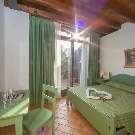 Liano Ginestra -terrace & Parking - Happy * Gargnano